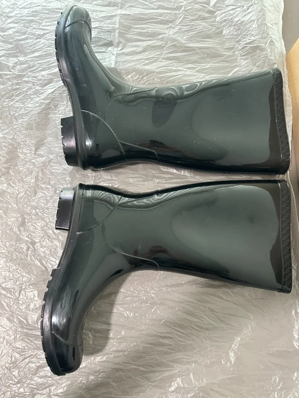 ☔🌈UGG Women Shaye Black High-gloss Finish Rain Boots